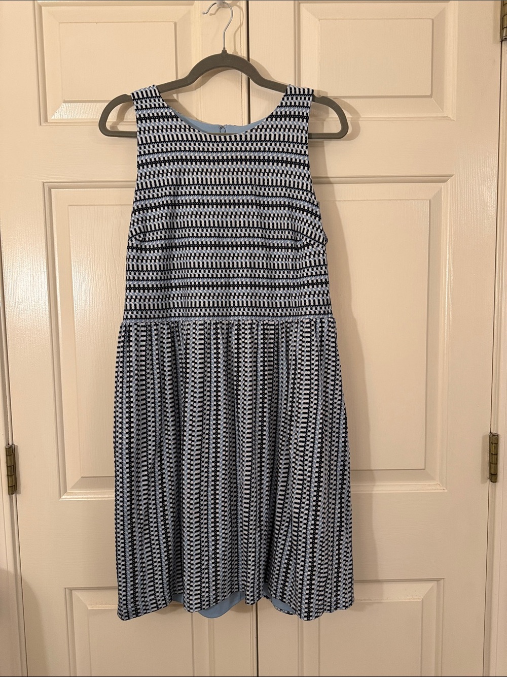LOFT Light Blue and Navy Printed Sleeveless Top